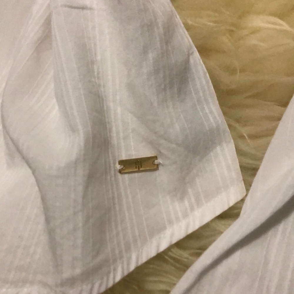 NWOT Tommy Hilfiger Women's Ruffled White Blouse - Picture 3 of 4